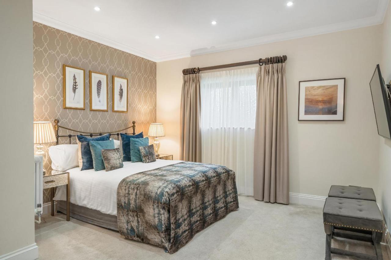 Boringdon Hall Hotel And Spa Plymouth Luaran gambar A bedroom at The Old Bank Hotel