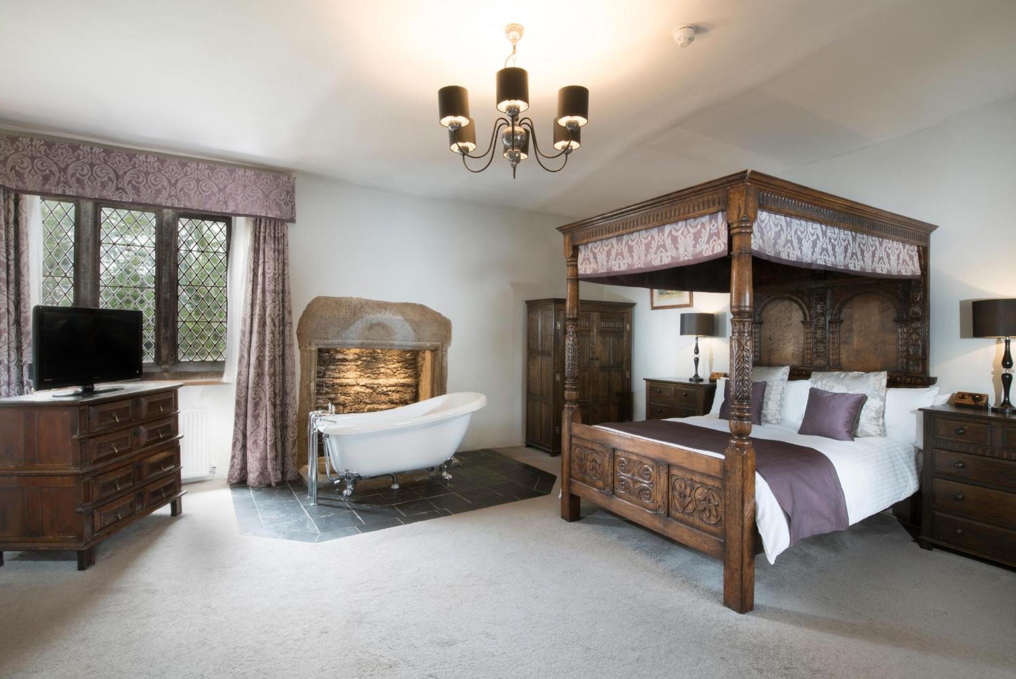 Boringdon Hall Hotel And Spa Plymouth Luaran gambar The Tudor Suite